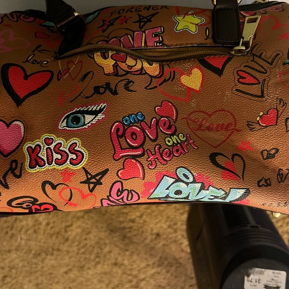 Graffiti Heart-Love print purse by Mezon Handbags - Picture 3 of 9